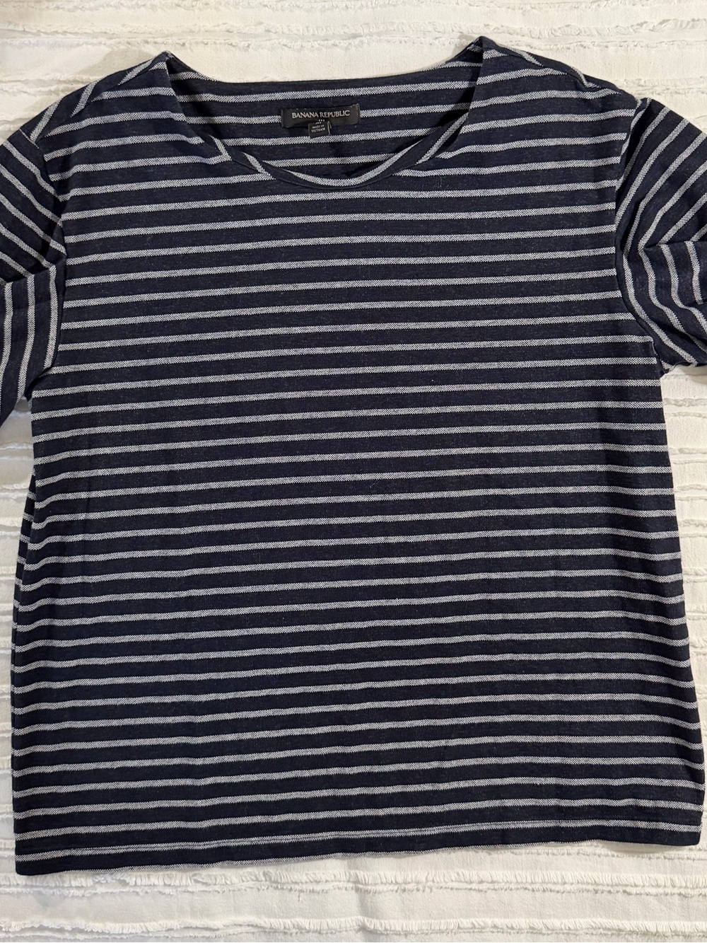 Banana Republic Navy and Gray Striped Women’s Tee